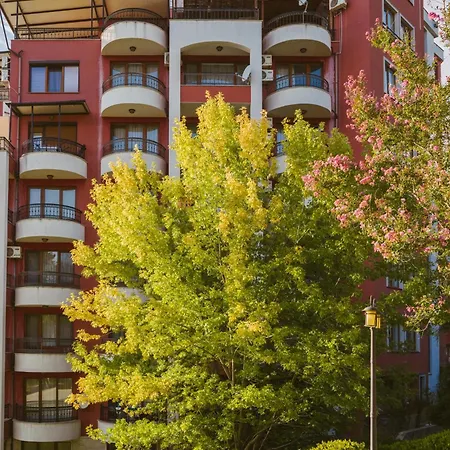 公寓 Rich Collective *