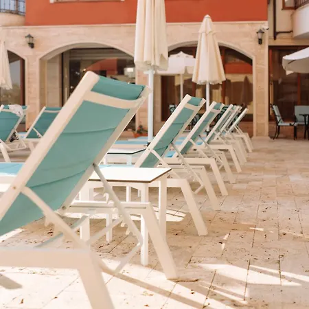 Rich Collective 公寓