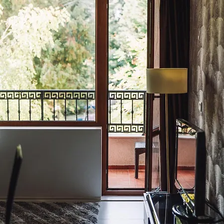 Rich Collective * 内塞伯尔