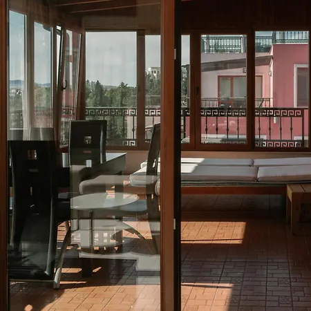 公寓 Rich Collective