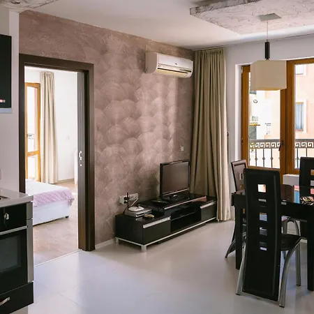 公寓 Rich Collective