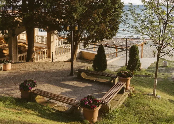 Rich Collective Nesebyr