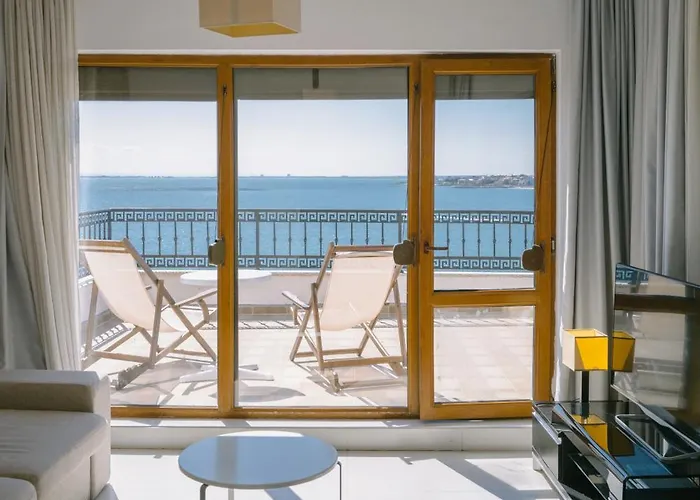 Apartament Rich Collective *