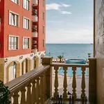Apartment Rich Collective Nesebar