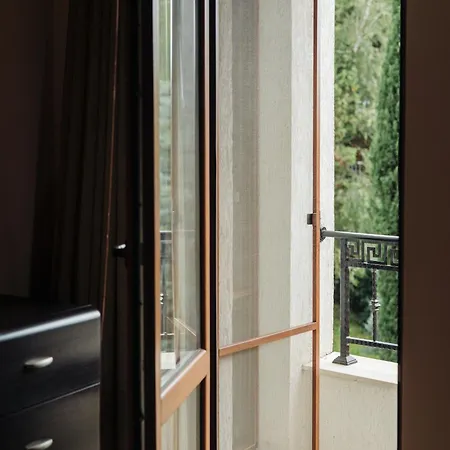 Rich Collective Nesebar