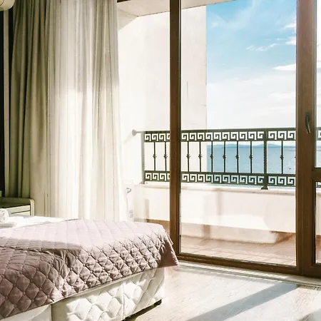 Rich Collective Nesebar