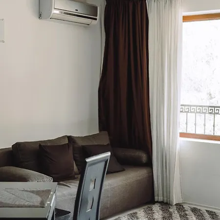 Apartman Rich Collective